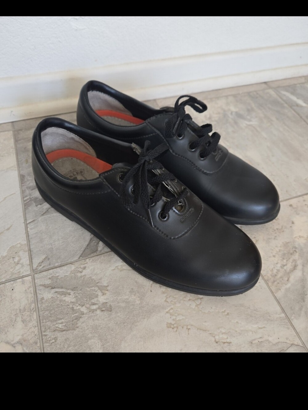 Dinkles Shoes Size 8